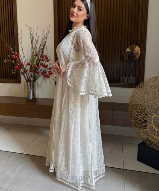 Alternative view of 1dress