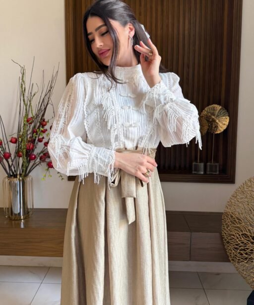 Alternative view of 10 dress