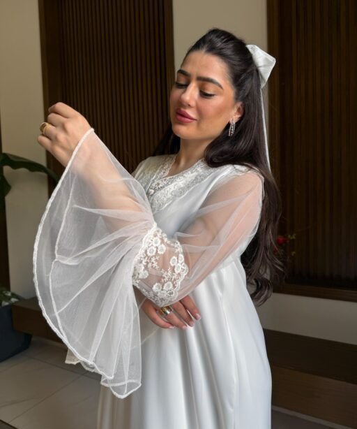 Alternative view of 14 dress