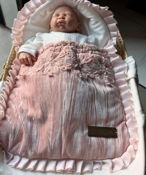 Alternative view of Baby 16