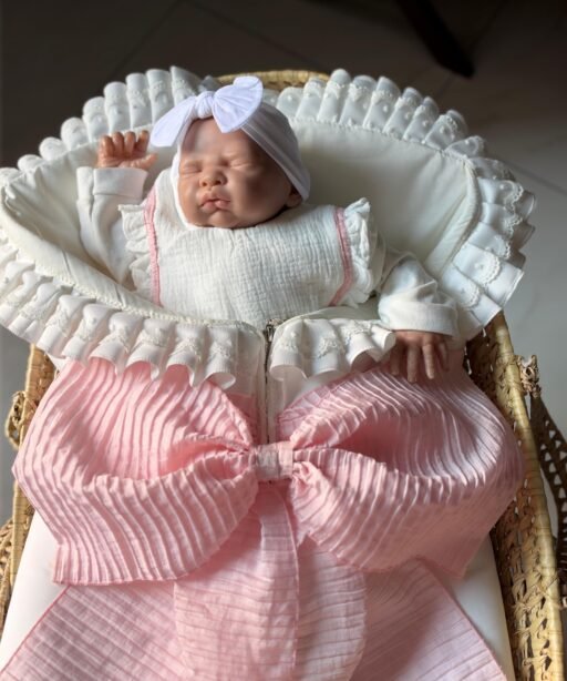 Alternative view of Baby 12